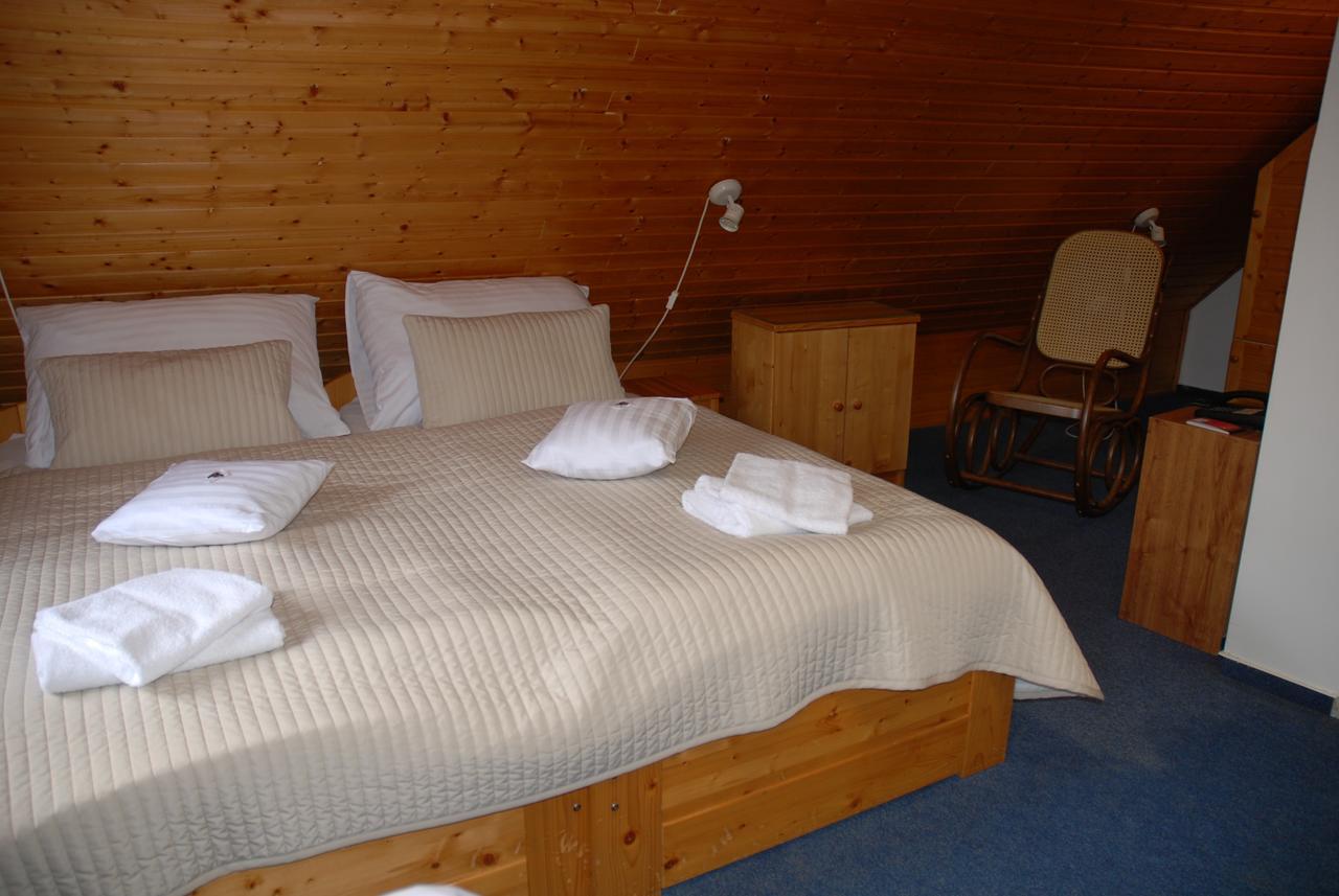 Hotel U Ruze Slavonice Kültér fotó